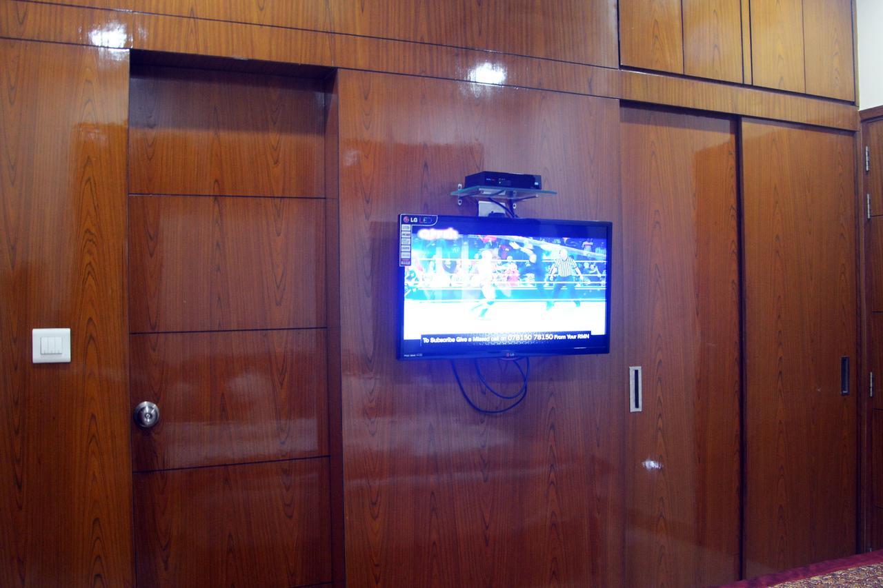 Trinity Corporate Udyog Vihar Hotel Gurgaon Exterior photo